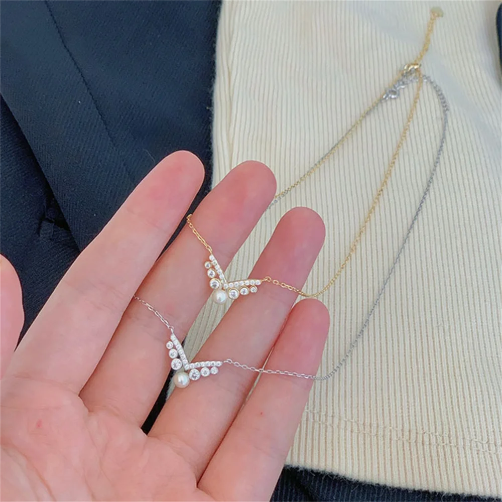 

Korean S925 Gold-Plated - V-Shaped CZ Pearl Necklace, Fresh Trendy Niche Design, Premium Women's Collar