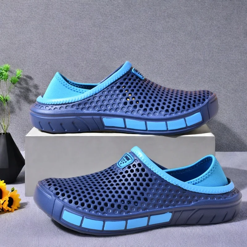 Men's lightweight casual slip-on sandals, non-slip indoor and outdoor beach clogs, simple solid color slip-on shoes image 4