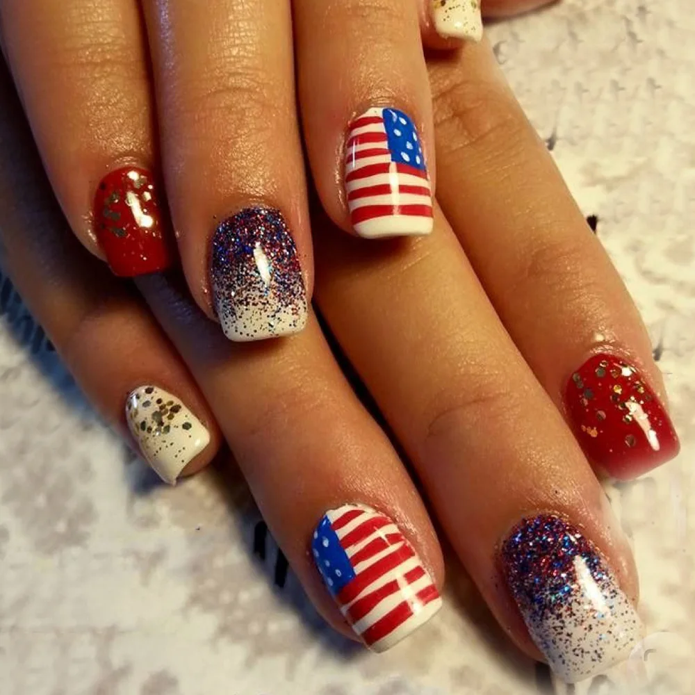 24PCS Shiny Star False Nail American Red Gradient Blue Stripes Design Medium Square Stick on Nail Acrylic Wearable Fake Nail Tip