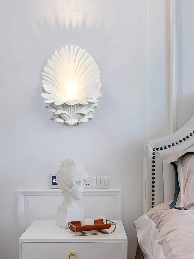 Chinese style wall lamp, European retro carved art, personalized romantic background, wall corridor lighting fixture