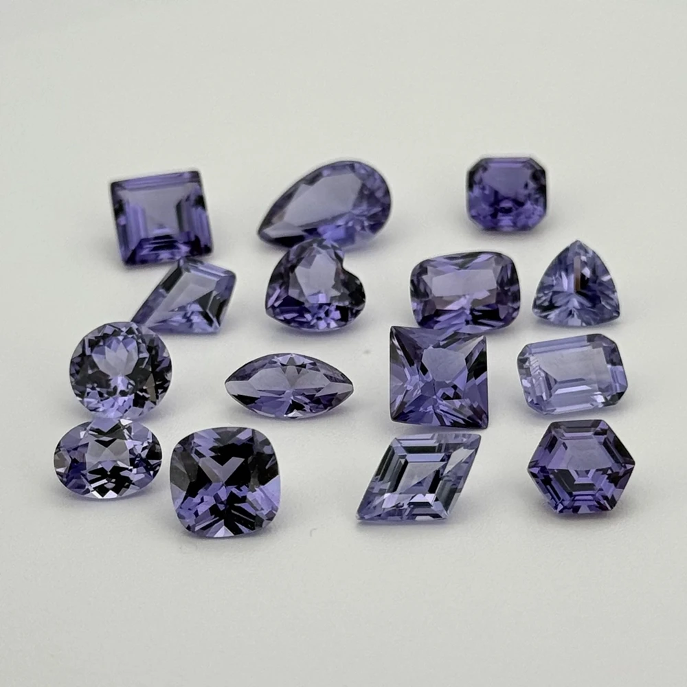 

Синтетический Александр Драгоценный Камень Воздушный Камень Круглое Сердце Подушка Огранка Изменение Цвета Фиолетовый Корундовый Камень