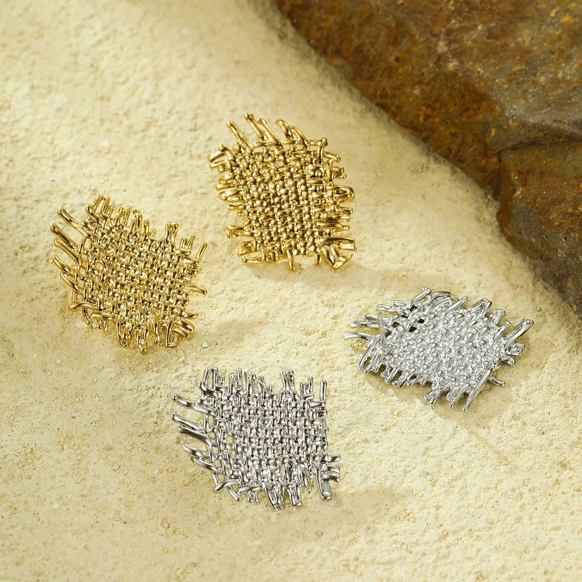 New 18K electroplated gold geometric irregular straw patch personalized stud earrings ins wind earrings women