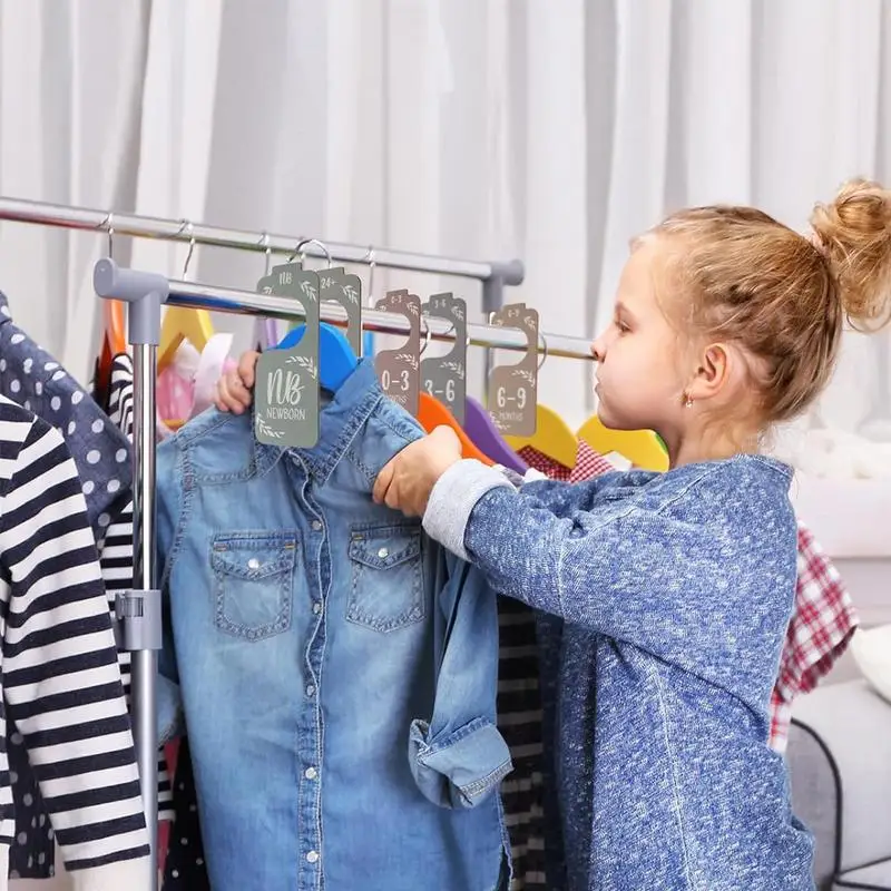 Baby Closet Organizer Organizador De Roupas De Madeira, Kids 'Room Storage, Divisores de cabide, Baby Supplies para 0-24 Meses, 8Pcs