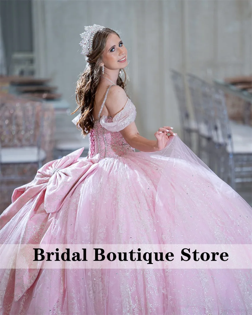 

New Arrival Pink Princess Luxury Quinceanera Dresses Bow Straps Crystal Beads Princess Sweet 16 Gowns Vestidos Ball Gown