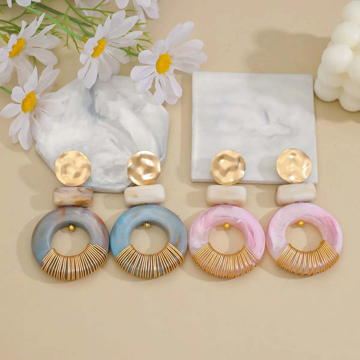 Light Luxury Resin Hammer Earrings Women's Niche Design Geometric Round Ring Earrings Earrings Advanced Sense