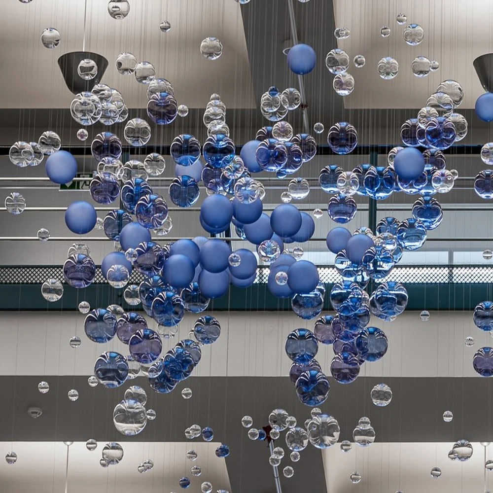 

Современная пузырчатая люстра синего цвета, выдувные стеклянные шары, глобус, подвесной светильник для лестницы, бара, отеля, домашний светильник
