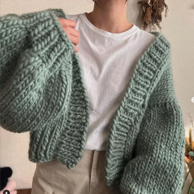 

Women's Pure Wool Cardigan, Loose Casual Sweater, Handmade Knitted Jacket, Green V-Neck Short Top, INS, New, Autumn, 2024