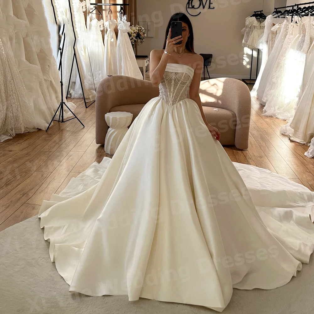 Robes De mariée simples ligne A pour femmes, sans bretelles, robes De mariée personnalisées sans manches en Satin