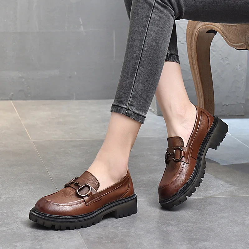 2022 spring and autumn first layer cowhide British college style small leather shoes metal buckle loafers round toe leather