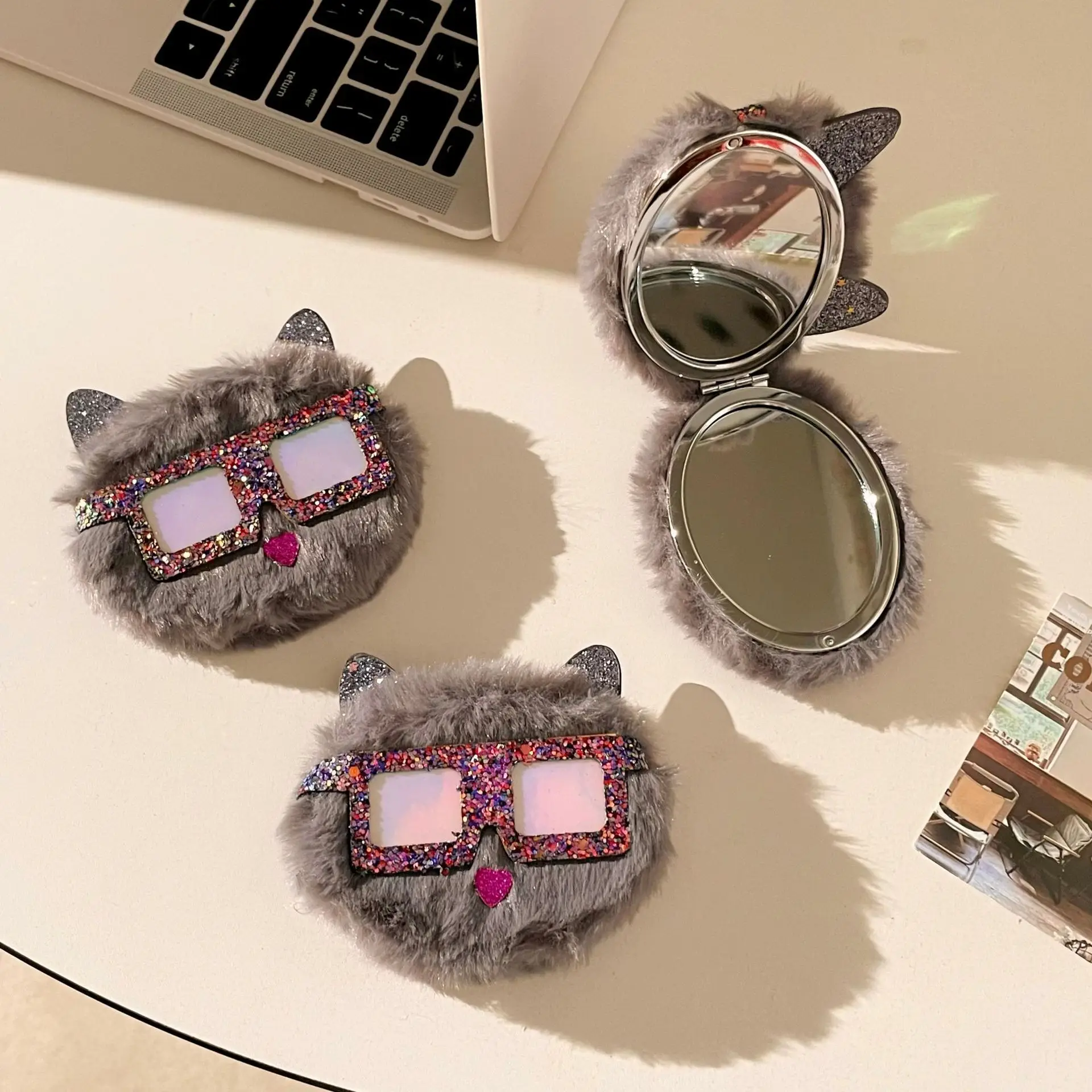 

Makeup Mirror with Magnifying Cartoon Cat Double - Sided Folding Fur Compact Pocket Mirror Portable Travel Cute Mini Mirror