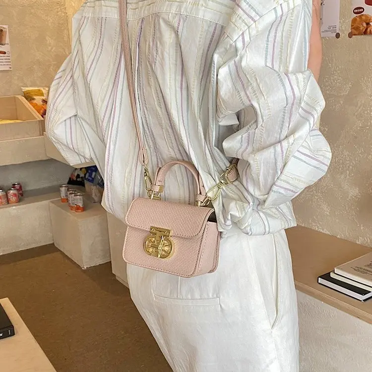 

2025 High-end Women's Small Crossbody Bag, Trendy Diamond Camera Bag Design, Casual Fashion Shoulder Bag