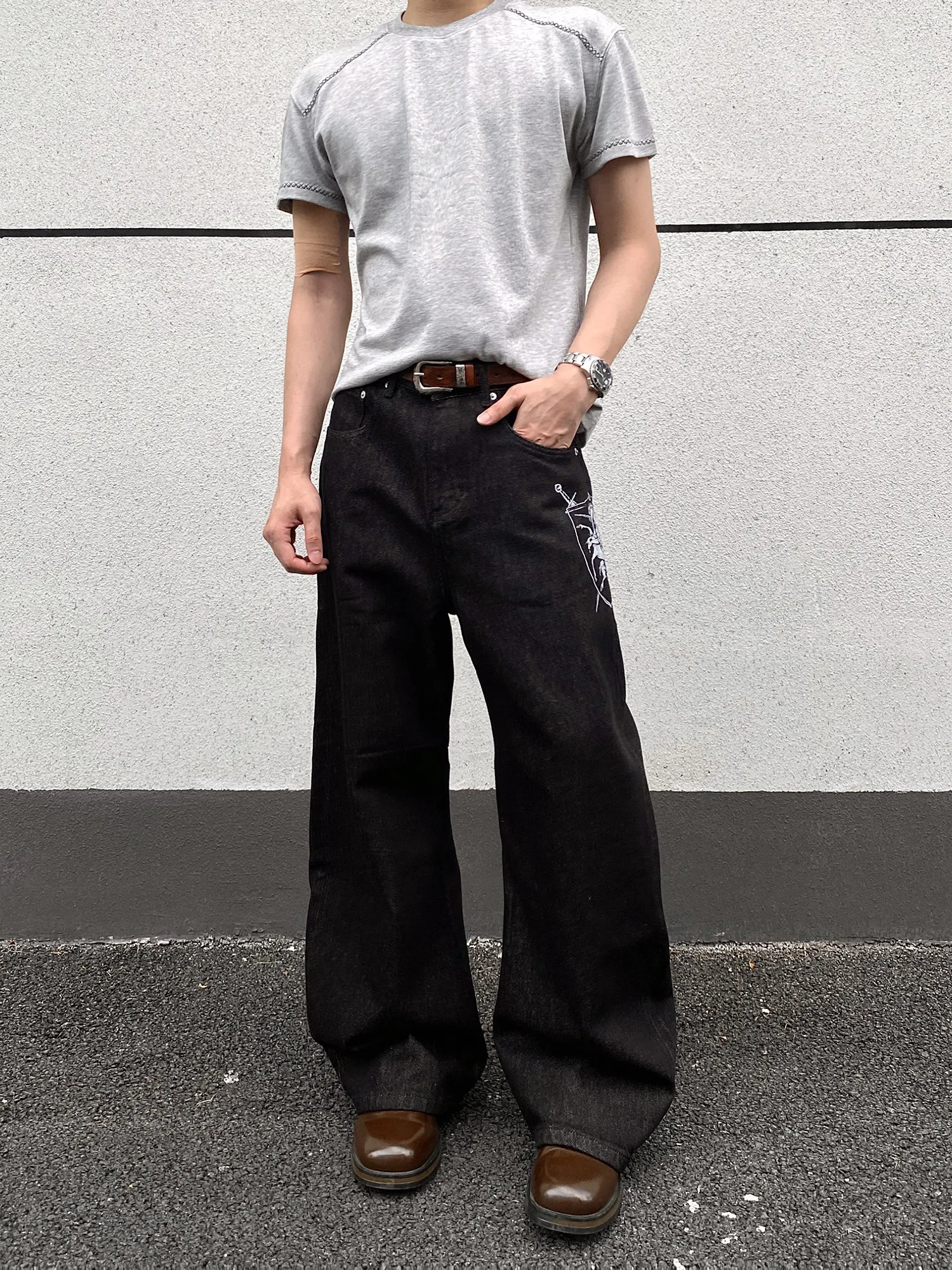 Calças Jeans Retrô Americanas de Rua, Estilo Guerra, Jeans Pretos Originais, Corte Solto, Perna Reta, Perna Larga, Calças Estilo Faca para Homens e Mu