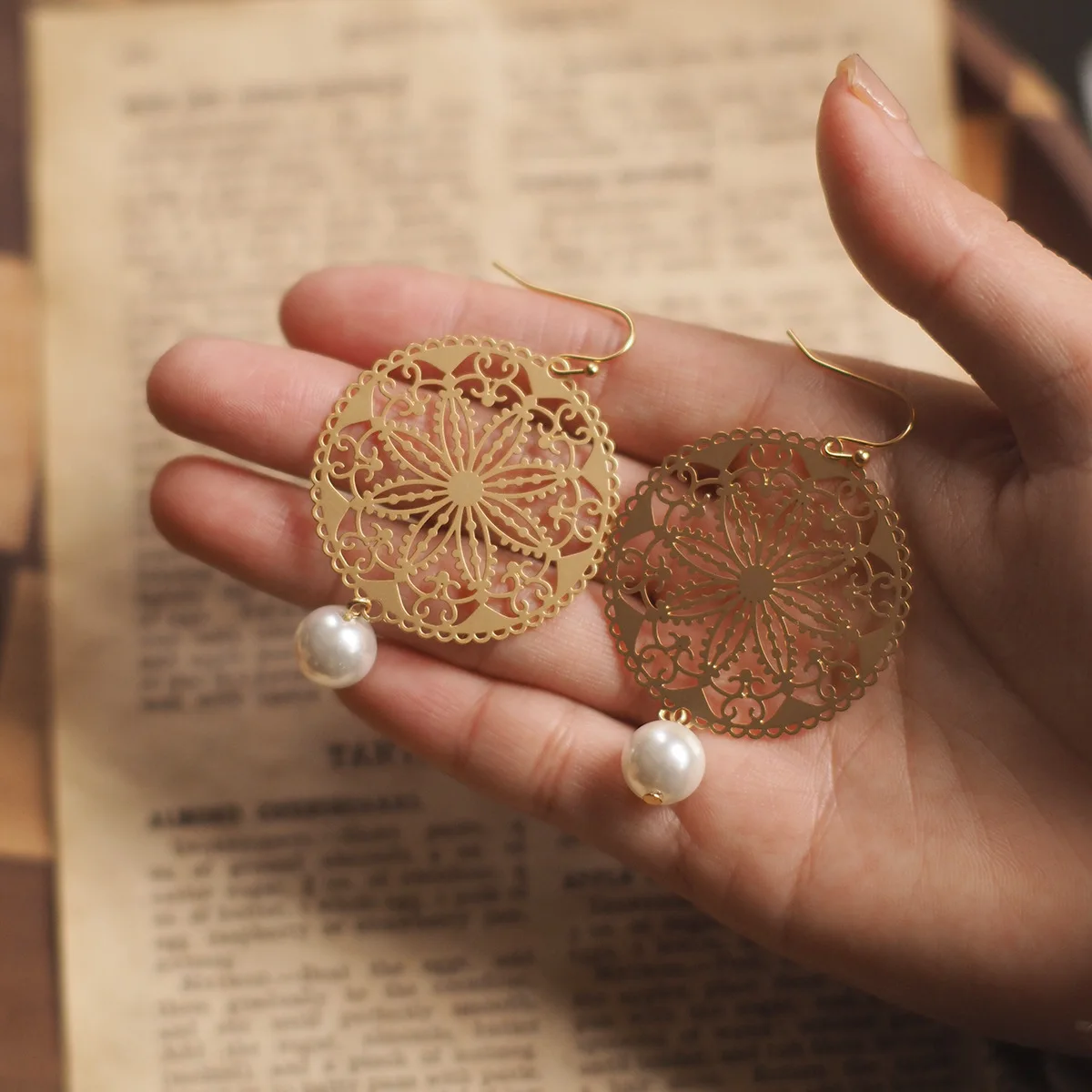 

Greek-Inspired Bohemian Niche Ear Hooks — Vintage Lace-Like Cutout Pendant, Sheet-Style Artisan Jewelry with Retro Flair