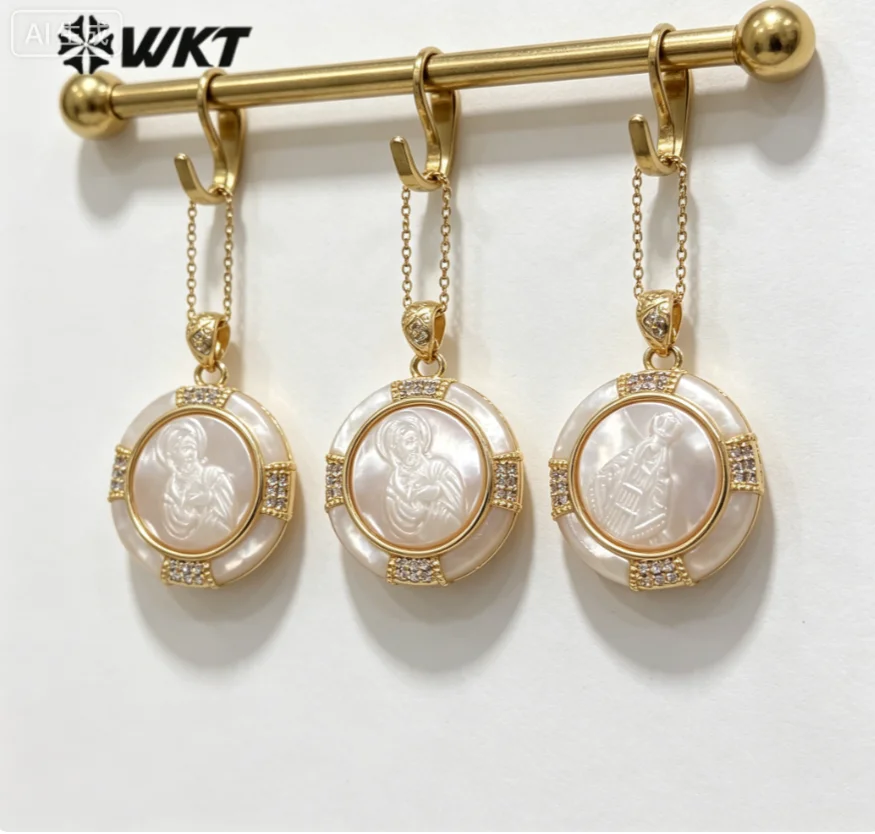 WT-JP468 Light-weight Natural Shell Round Shape Five Styles Pendant With 18K Real Gold Plated For People ACC