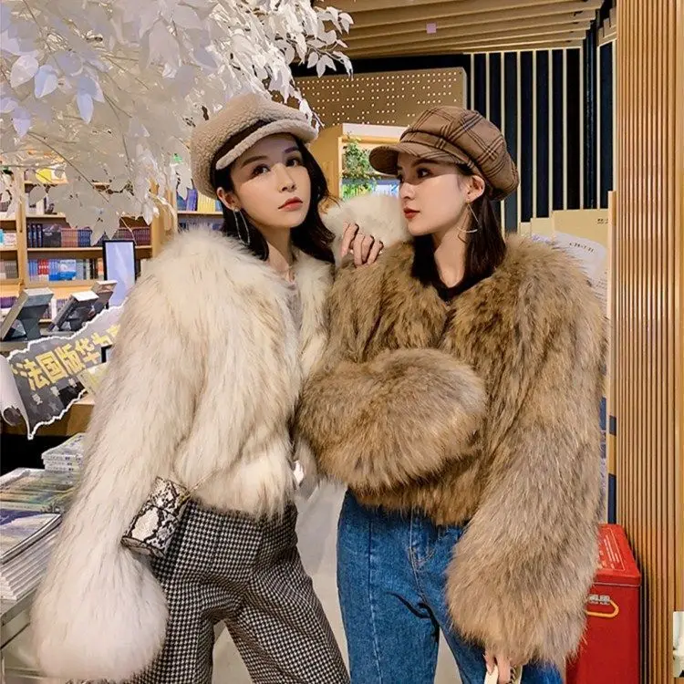

Coat Women's New Short Imitation Fox Hair Imitation Raccoon Hair Horn Sleeve Fashion Thickened Fur Coat Women
