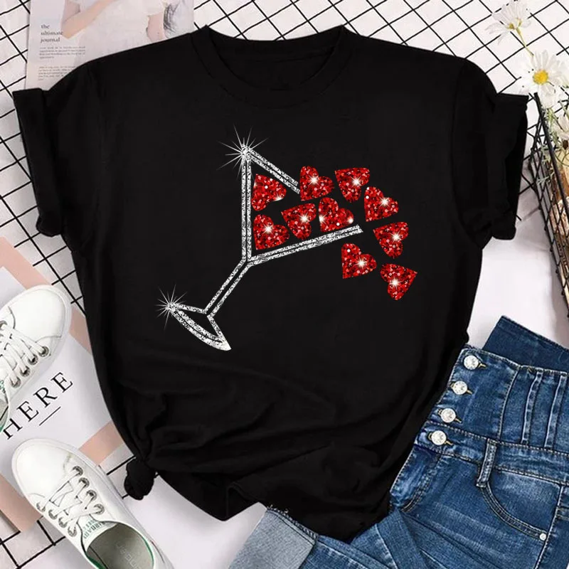 Cotton  100% Women's Wholesale Large Heart-shaped Pattern Trendy White Printed Casual Simple Short Top T-shirt for Women Graphic