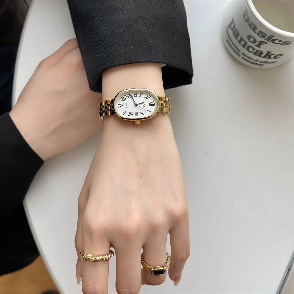 Women Quartz Watch Luxury Oval Tonneau Shaped Clock Vintage Roman Numerals Gold Sliver Steel Orologio Reloj Ladies Wristwatch