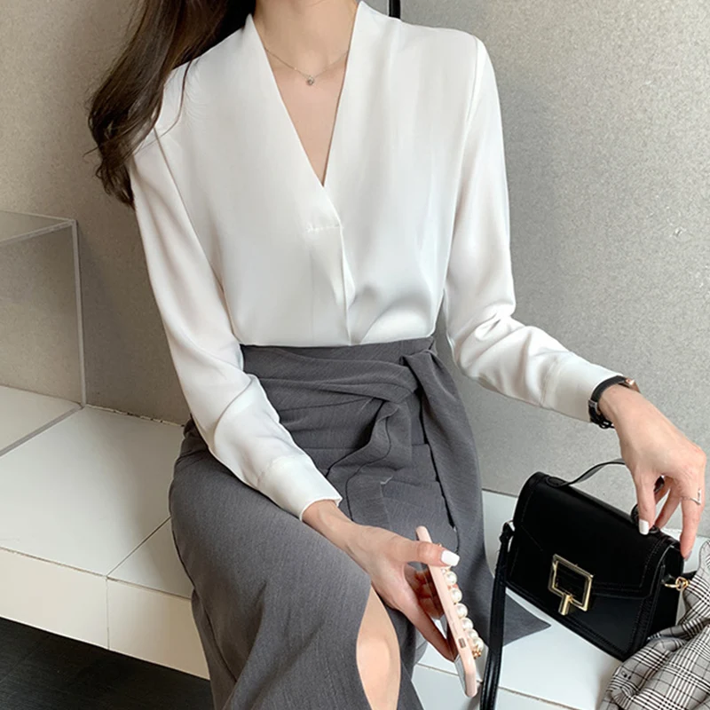 2025 French Gentle Style Chiffon Shirt Women Spring Summer Long Sleeve Loose V-Neck Blouse New Elegant Professional Wear Mujer