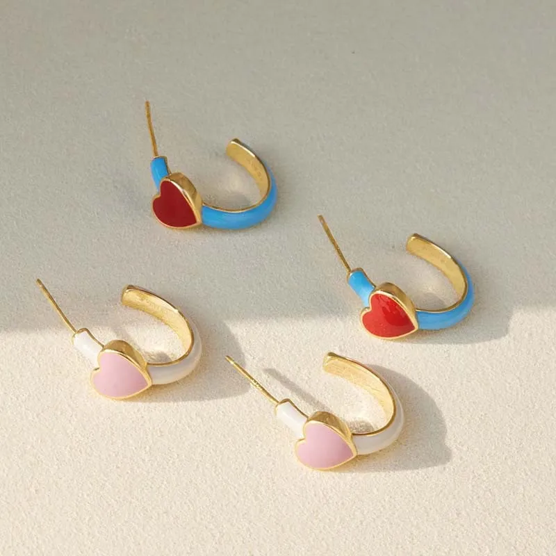 Creative Pink/Red Color Love Heart Enamel Round Earrings Vintage Women Hoop Earring Cute Circle Ear Buckle Earring Party Jewelry