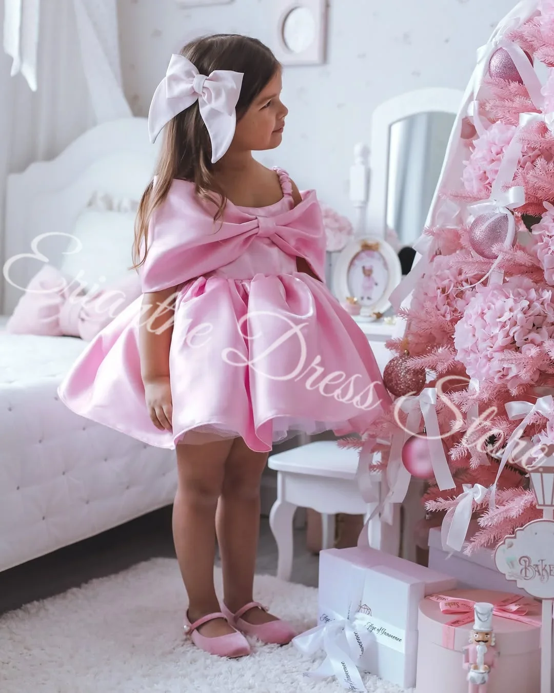 Lovely Customized Pink Satin Flower Girl Dress for Wedding Off Shoulder Princess Kids Birthday Party First Communion Ball Gowns