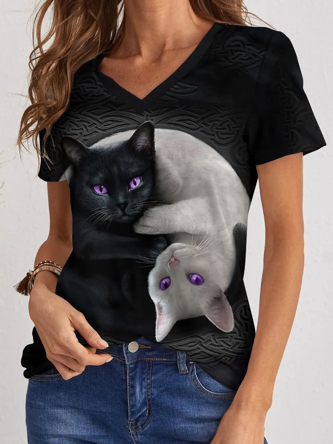 Cute Kitten T-Shirts Cat 3D Print Summer Women's Casual Short Sleeve V-Neck T Shirt Top Y2k Harajuku Tees Female Street Clothing