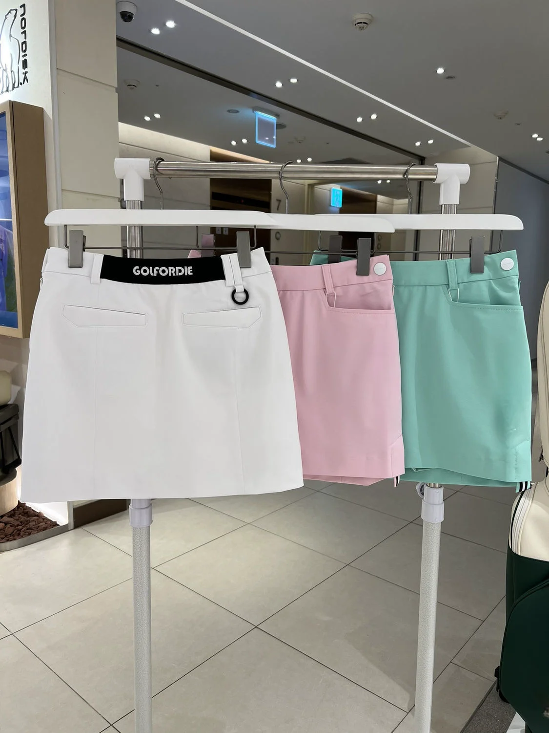 2025 Summer Style Slim-looking Golf Skirts is a golf skirt that can be match anywhere