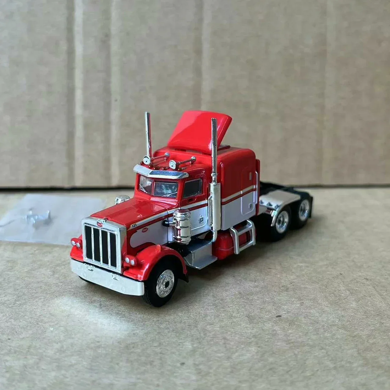 1:87 HO Peterbilt 359 Truck Trailer Head Plastic Car Model Toy Collectible