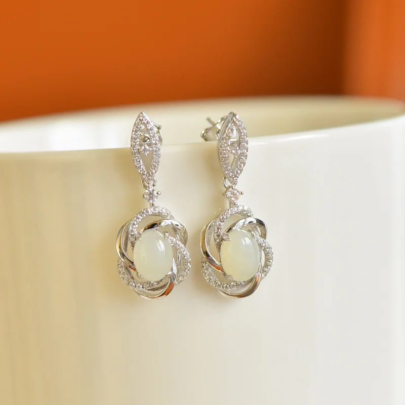 

Natural Hetian White Jade Oval Surface S925 Silver Inlaid With Diamonds Women'S Fashion Earrings