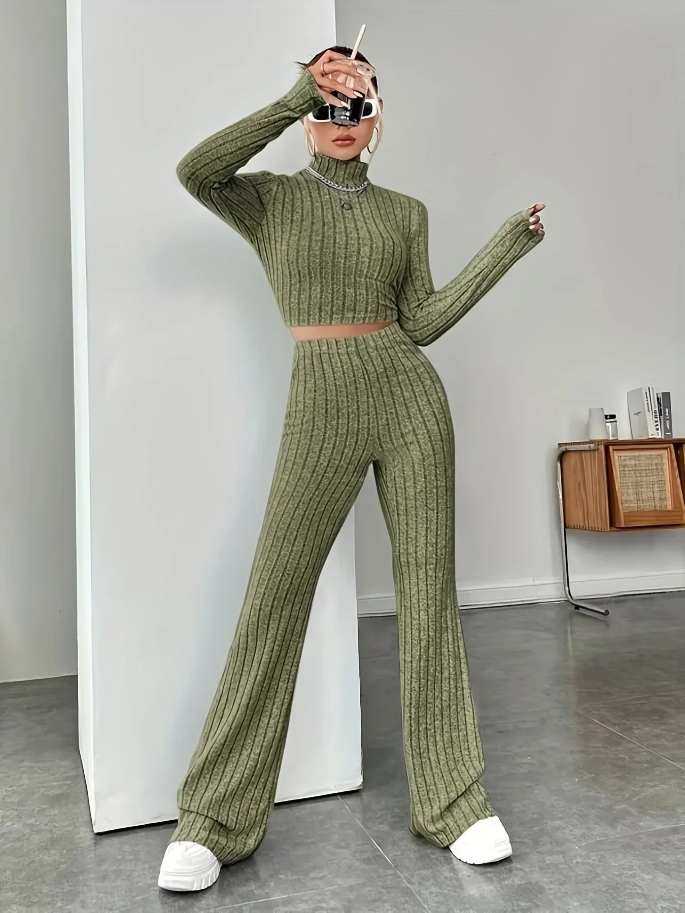 Ensemble de survêtement vintage 2 pièces pour femme, pull à manches longues, haut court, pantalon évasé, tenue moulante assortie commandée, printemps 2024