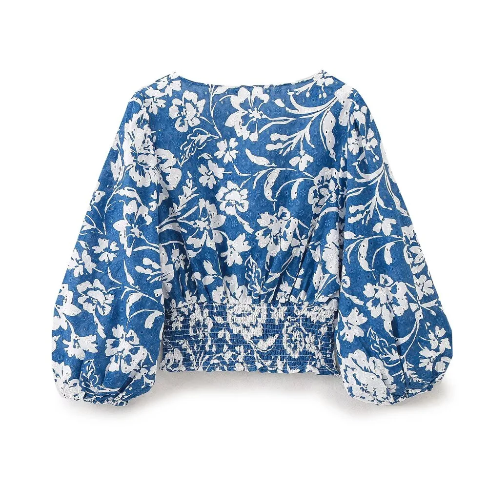 Camisa feminina de manga comprida com decote em V, novo estilo de verão, top curto estampado com cintura bordada vazada
