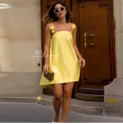 abiti da ballo corti gialli sexy personalizzati A-Line fiori cinturino per spaghetti backless party mini abito banchetto abito da cocktail2025