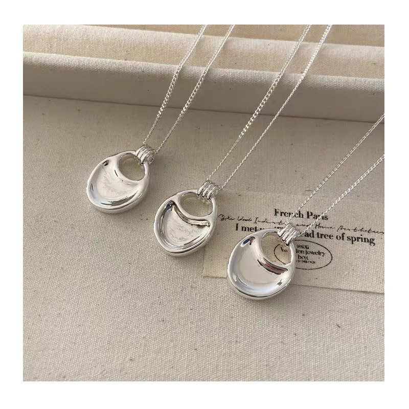 

Korean Niche Saddle Bag Necklace Silver Pendant Sweater Chain Women's High-end Long Necklace Autumn and Winter Jewelry