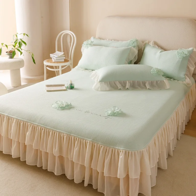 

AI WINSURE Summer Chiffon Lace Bedspread Set Icy Cold Handmade Flower Cooling Sweet Bed Mat Queen Size with 2 Pillowcases