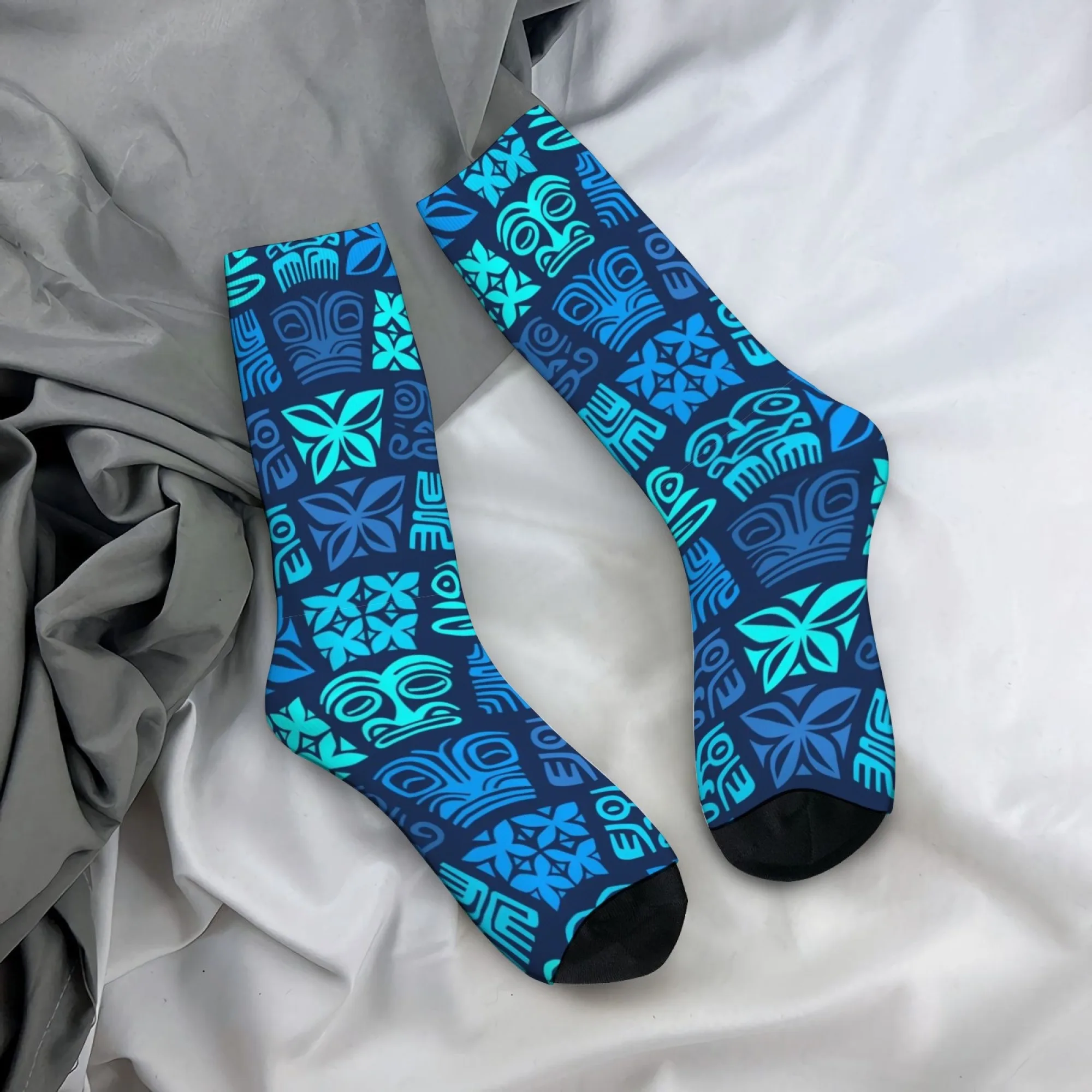 Retro Dark Blue Polynesian Island Socks for Men Mid-calf Tropical Cultural Feel Soft and Comfortable Perfect for Beach Parties