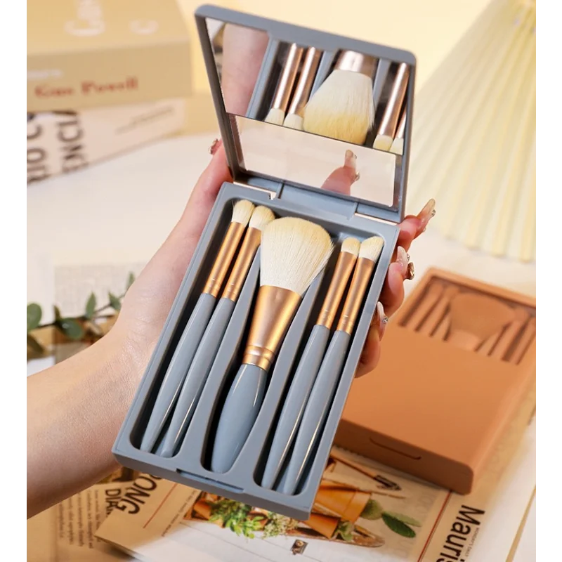 브Mini pinceaux de maquillage ensemble miroir doux moelleux pour cosmétiques fond de teint poudre brosse douce en boîte Mini maquillage Portable nkeсakatка