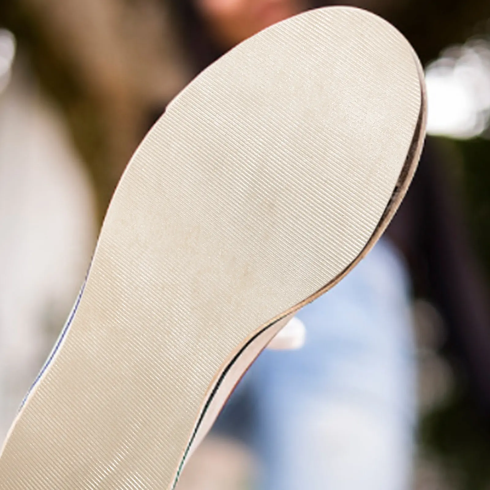 

1 рулон прозрачной защитной пленки для подошвы обуви, самоклеящаяся лента, легко заменяемая, прочная наклейка для дна обуви, пленка для обуви, защитная лента для рамок ювелирных изделий