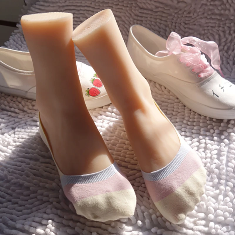 Lifelike Silicone Female Foot Model with Fake Nail Display Ankle Mannequin Dummy TPE36B for Medical And Display Use Props