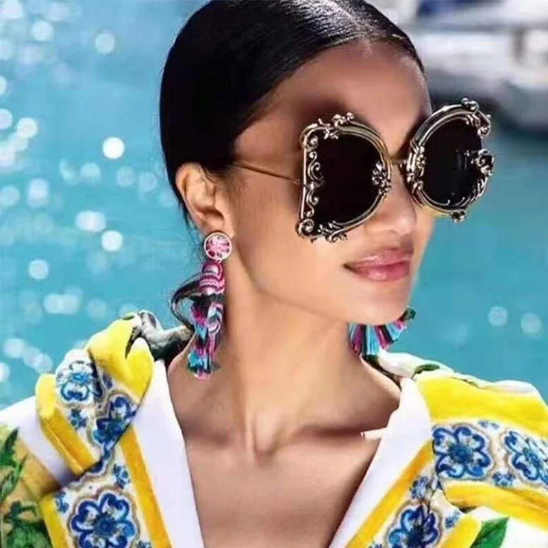 Fashion Retro Sunglasses Alloy Frame Ladies Glasses Fashion Model Brand Shades Female Transparent Lens Optical Beach Party UV400