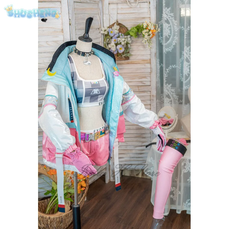 

Новый костюм для косплея Джекал из аниме-игры: майка, брюки, пальто, носки, аксессуары. Высококачественная, милая униформа для девочек на Хэллоуин, пошитая на заказ.