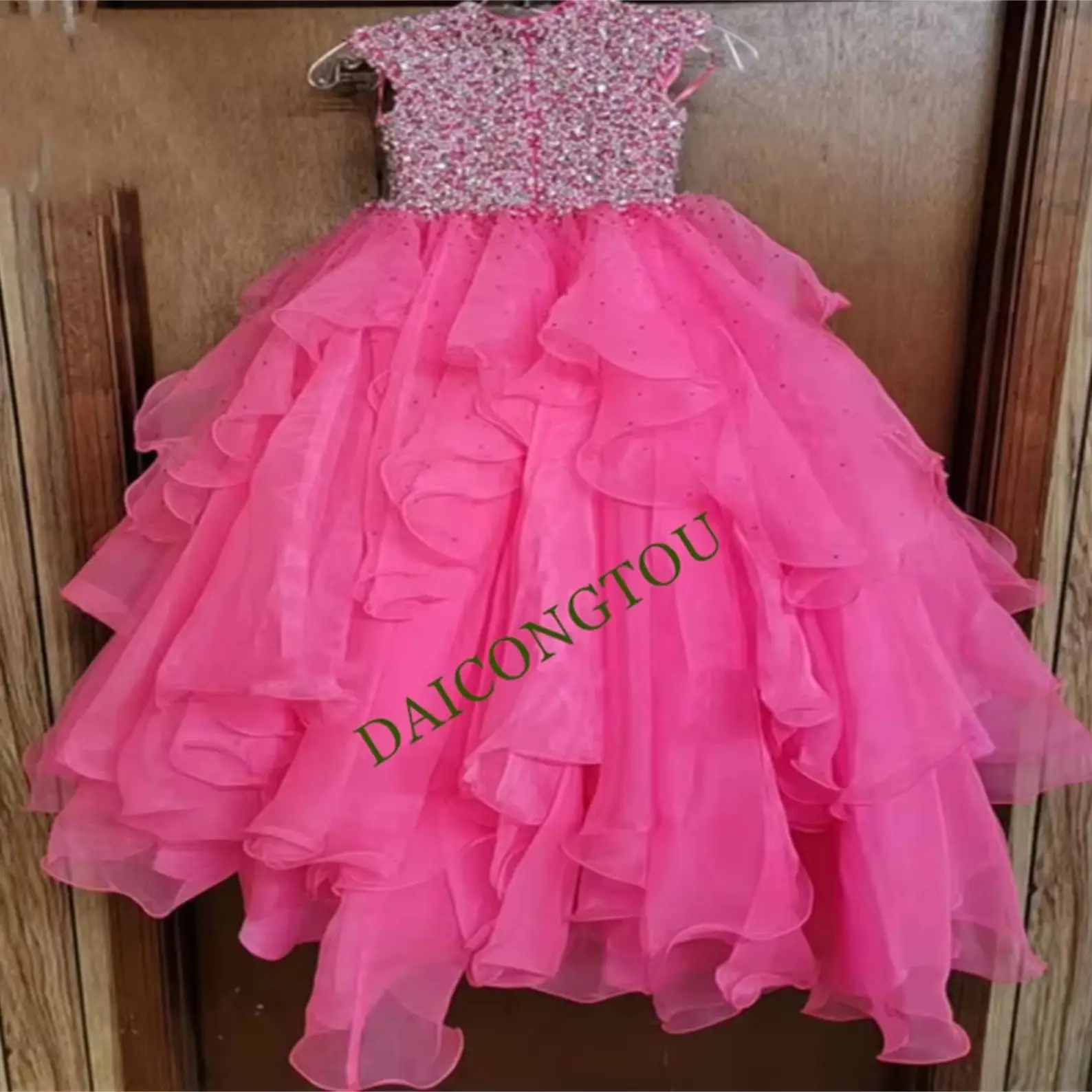 

CustomizedNew Ball Gown Flower Girl Dress Cap Sleeves Crystals Ruffled Organza Kids Birthday Formal Party Gown Prom Pageant Dres