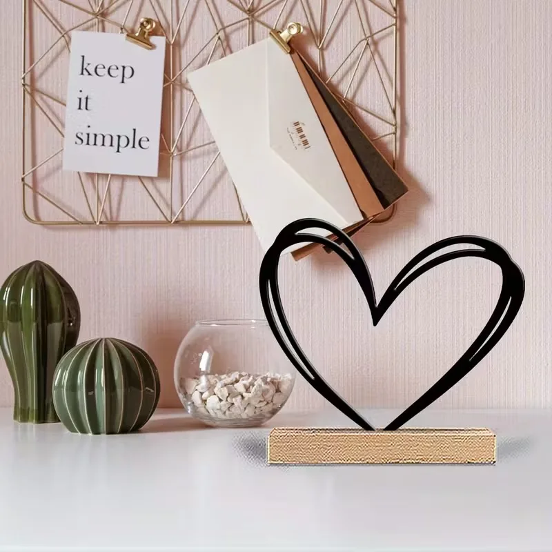 

1 piece of cast iron heart-shaped metal wall decoration with wooden base Bohemian linear style home decoration ornaments