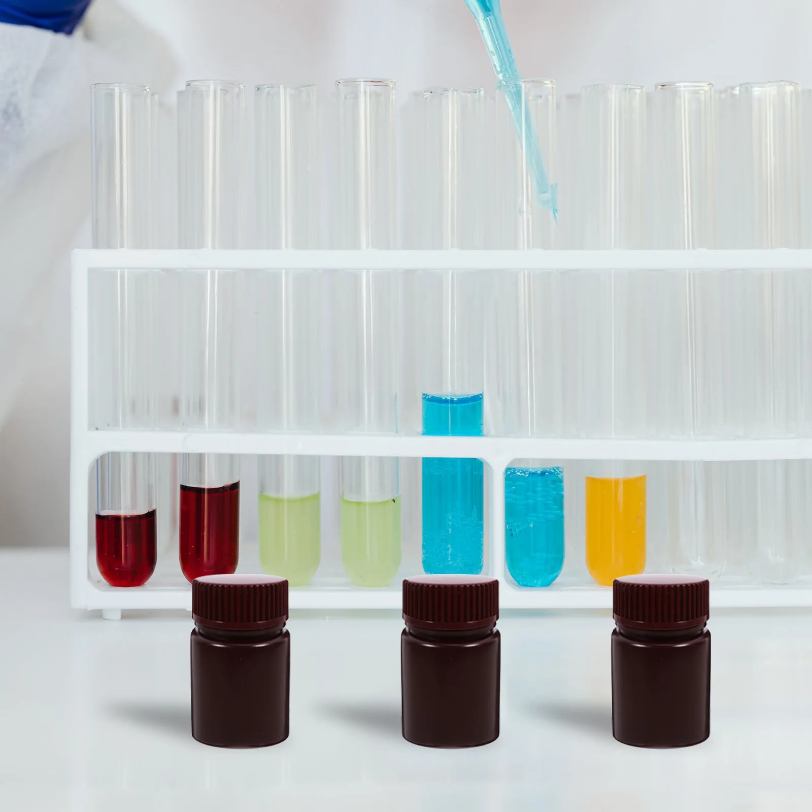 

6Pcs 30Ml Reagent Bottles Laboratory Grade Sample Containers Tight Seal Wide Opening for Easy Pouring and Transport Empty Liquid