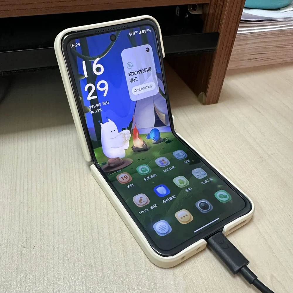 2024 Nuevo original Motorola Moto Razr 50 Ultra Smartphone 6,9 "Snapdragon 8s Gen 3 4000mAh Android 14 50MP 45W