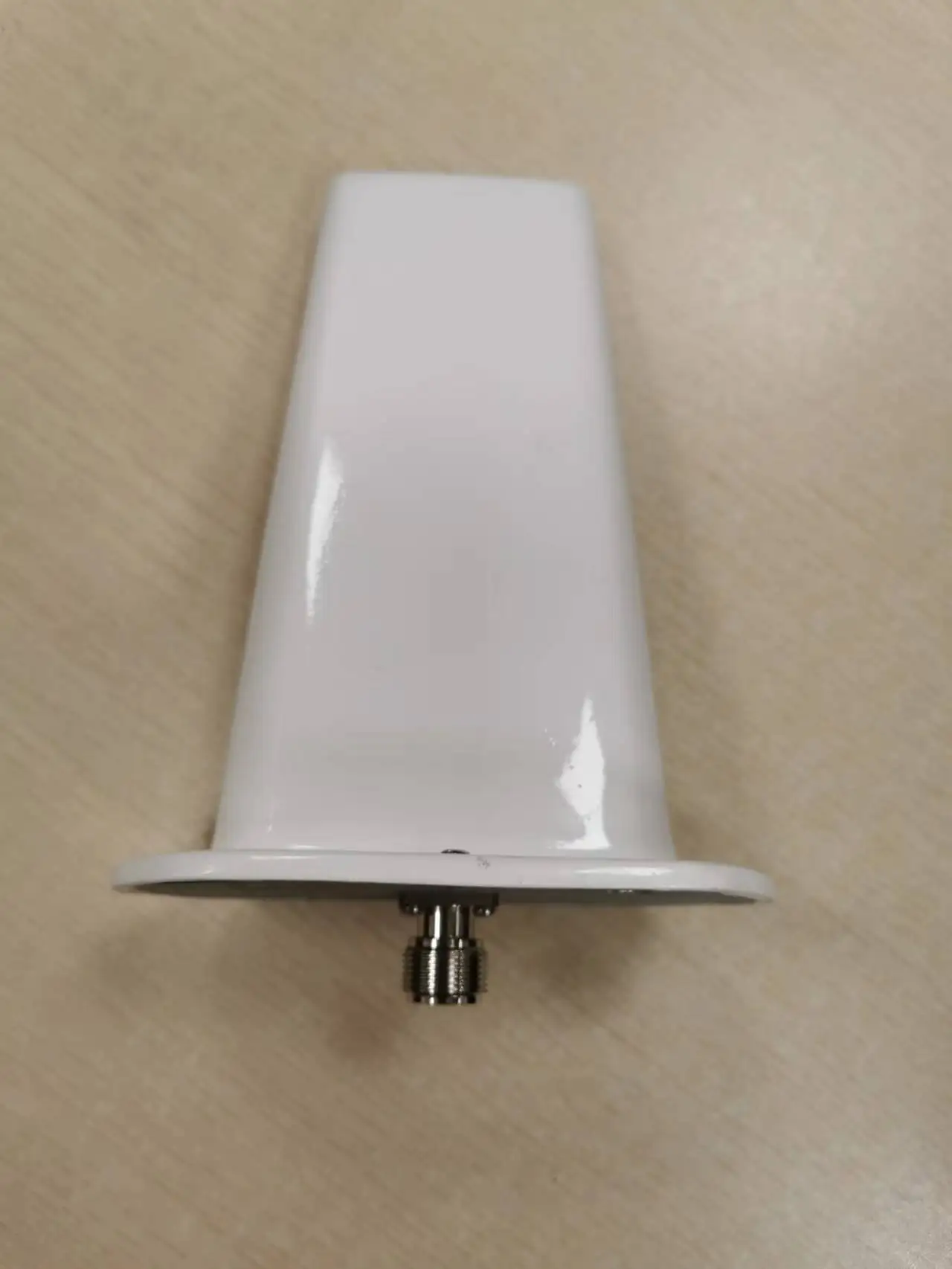 Antenna direzionale Dr-one Wing Blade a banda ultra larga 550-700 MHz per dispositivi di comunicazione