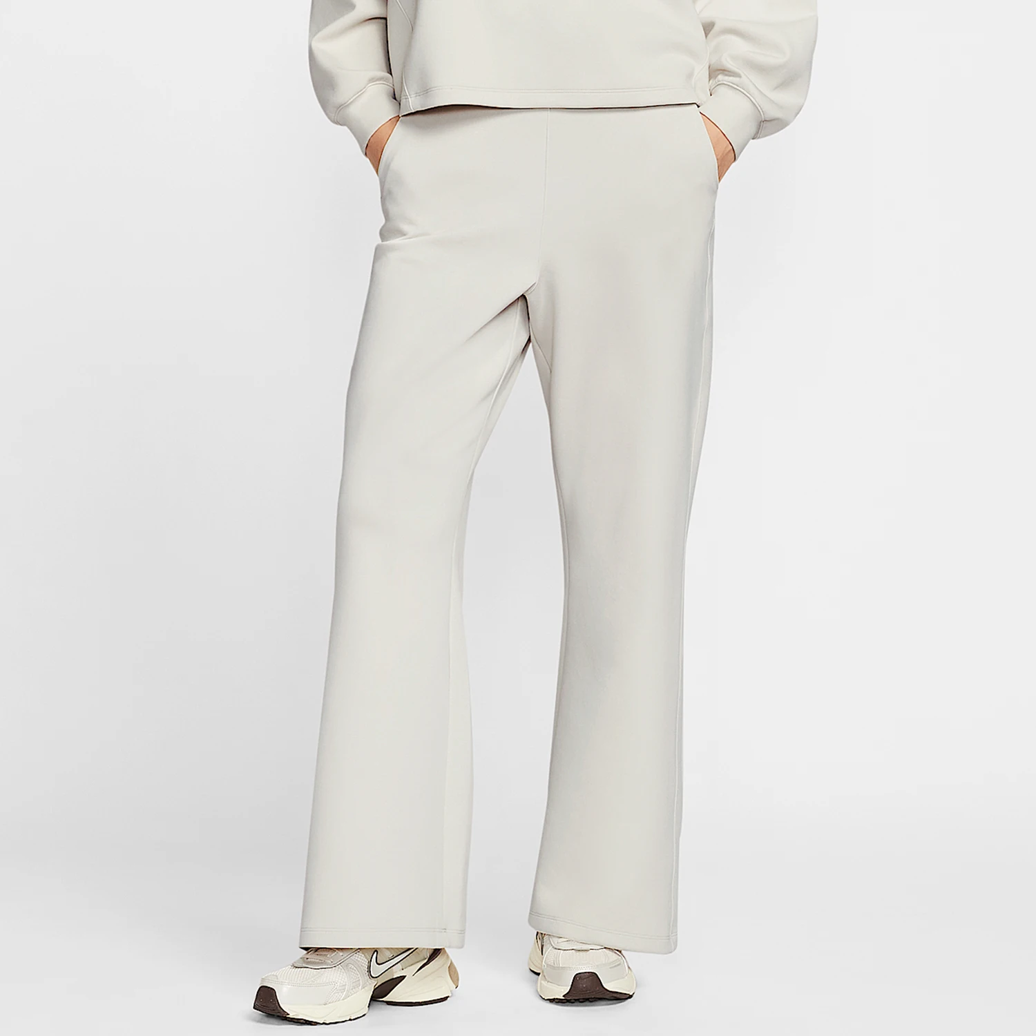 pantaloni-casual-semplici-a-vita-alta-da-donna-nike-authentic-dri-fit-hq8608-104