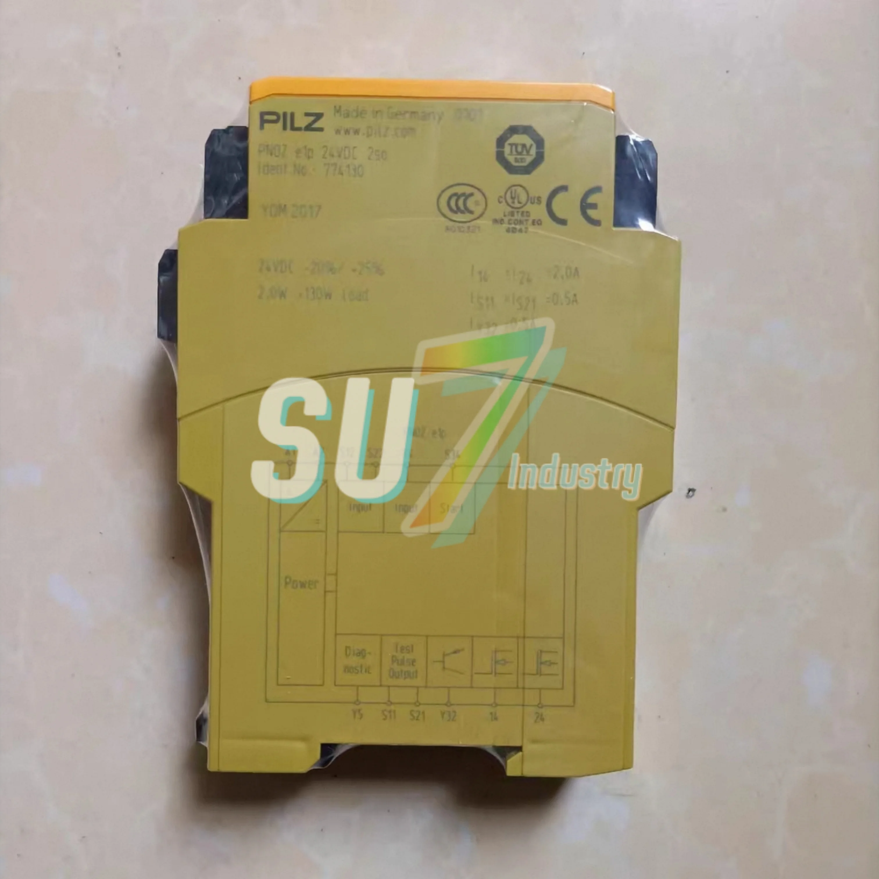 Safety relay new in stock 774130 PNOZ e1p 774131 PNOZ e1vp 10s 774139 PNOZ e3.1p 774148 PZE 9 774150 PZE 9