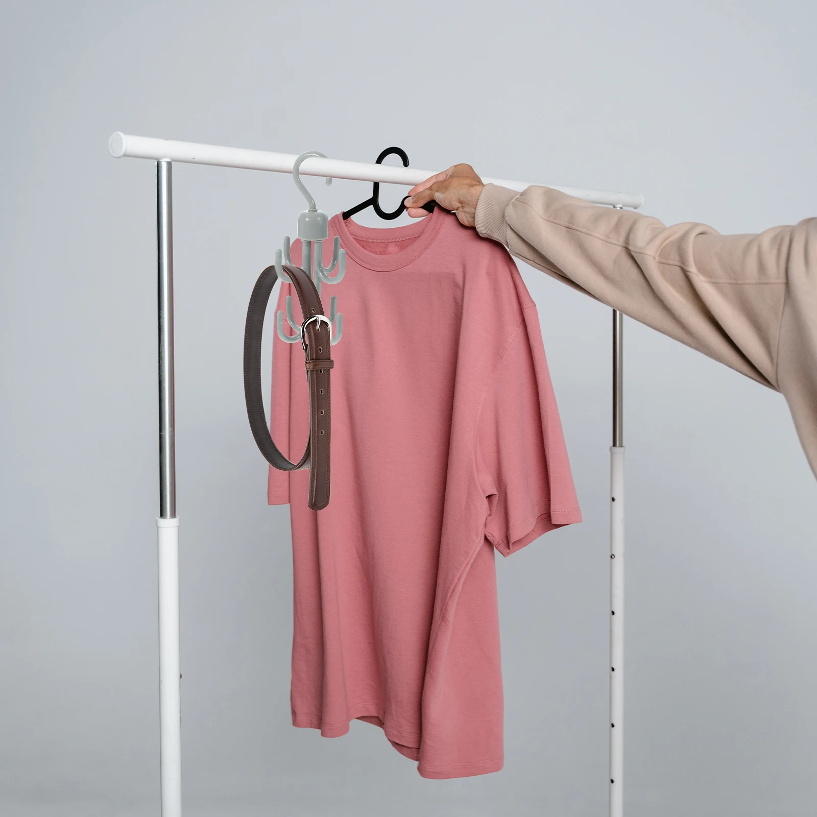 

2pcs Belt Hanger Rack Hooks Closet Storage ganizer White Gray Plastic Rotating Space Men Home Hotel
