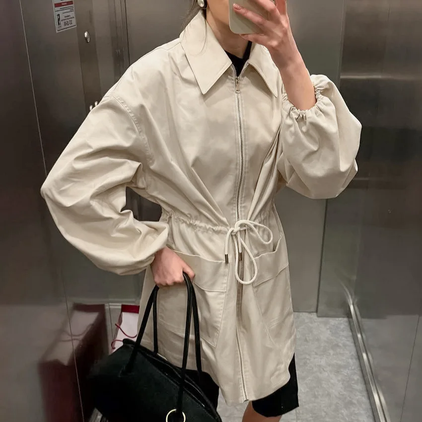 Nuovo Design Primavera-Autunno 2026: Giacca a Vento da Donna con Zip, Cappotto a Vita Elasticizzata di Media Lunghezza con Maniche Lunghe e Colletto