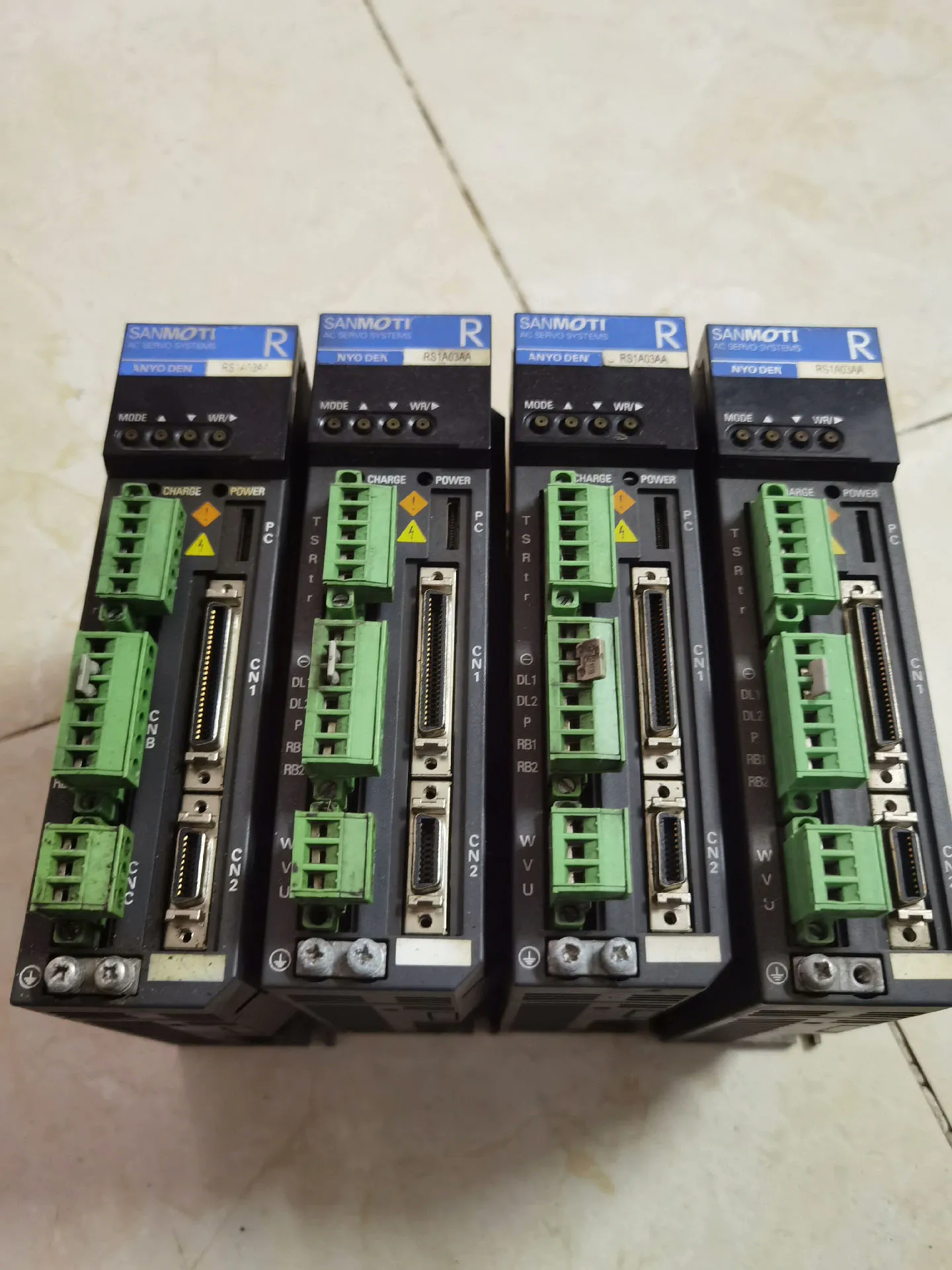 

RS1A03AA QS1A01AA Servo Drive for Sanyo RS1A03AA QS1A01AA