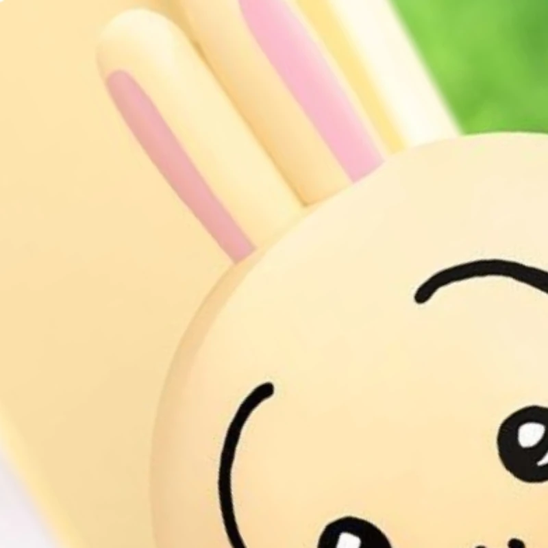 Altavoz inalámbrico con diseño de anime, personaje de dibujos animados, estilo kawaii, Chiikawa. Ideal como regalo de Navidad o cumpleaños. Colores vivos, sonido nítido, diseño atractivo y aspecto moderno.